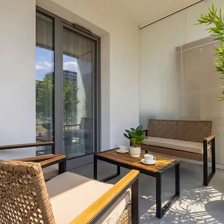 Piekny Z Balkonem, Parkingiem Oraz Silownia By Renters Appartement