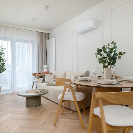 Piekny Z Balkonem, Parkingiem Oraz Silownia By Renters *