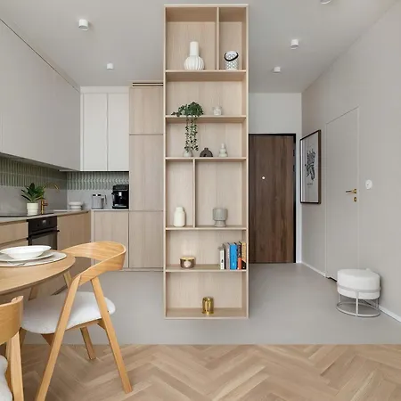 Piekny Z Balkonem, Parkingiem Oraz Silownia By Renters *