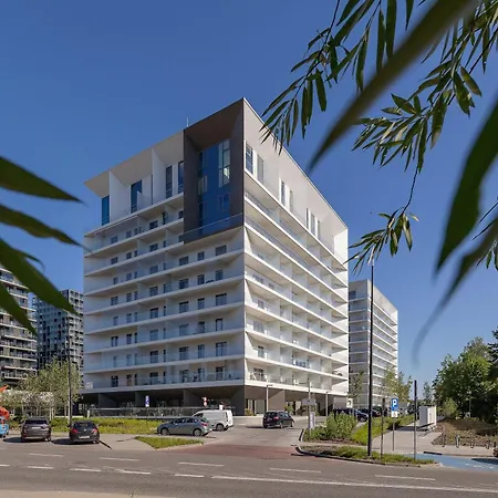 Piekny Z Balkonem, Parkingiem Oraz Silownia By Renters *